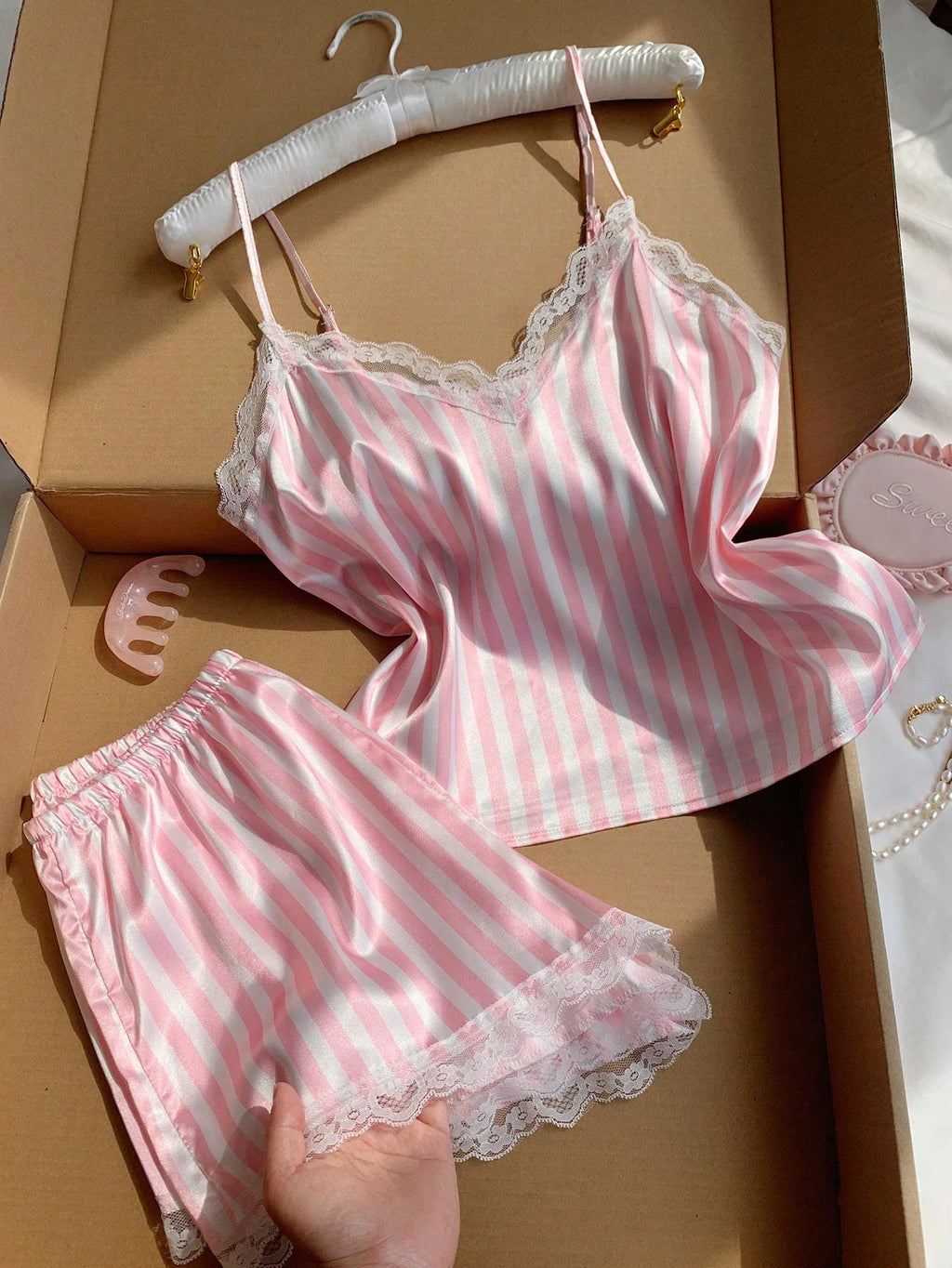 Two Piece Women's V-Neck Sexy Lace Suspender Pajama Satin Silk Intimate Lingerie Pink Stripe Sleewpear Pijamas Suit Summer New